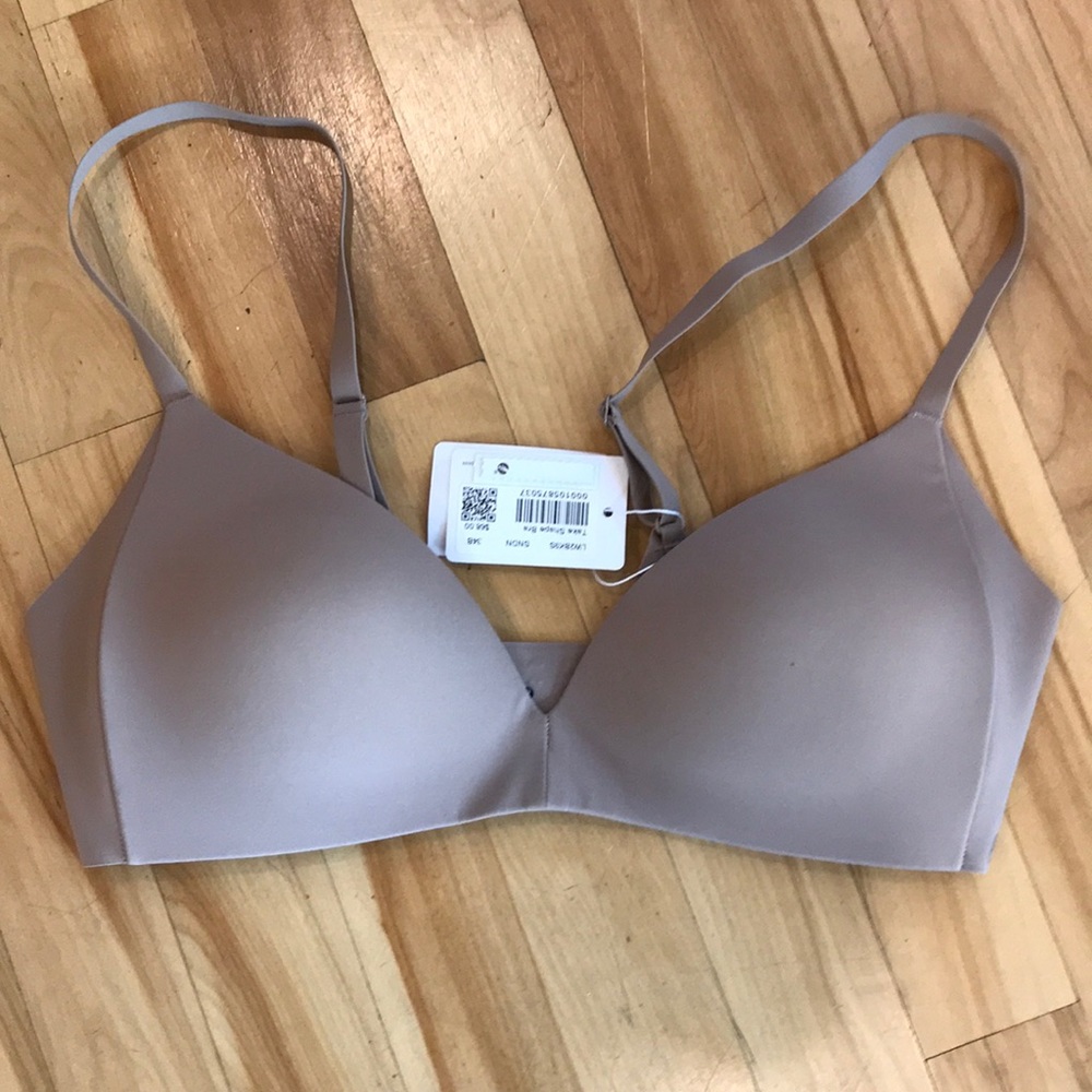 Lululemon take shape bra